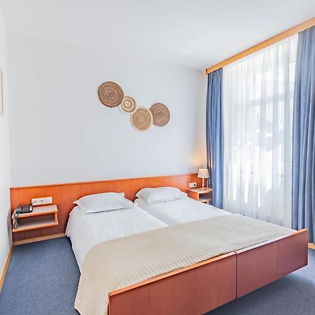 Hotel Le Petit Poete Echternach Eksteriør billede