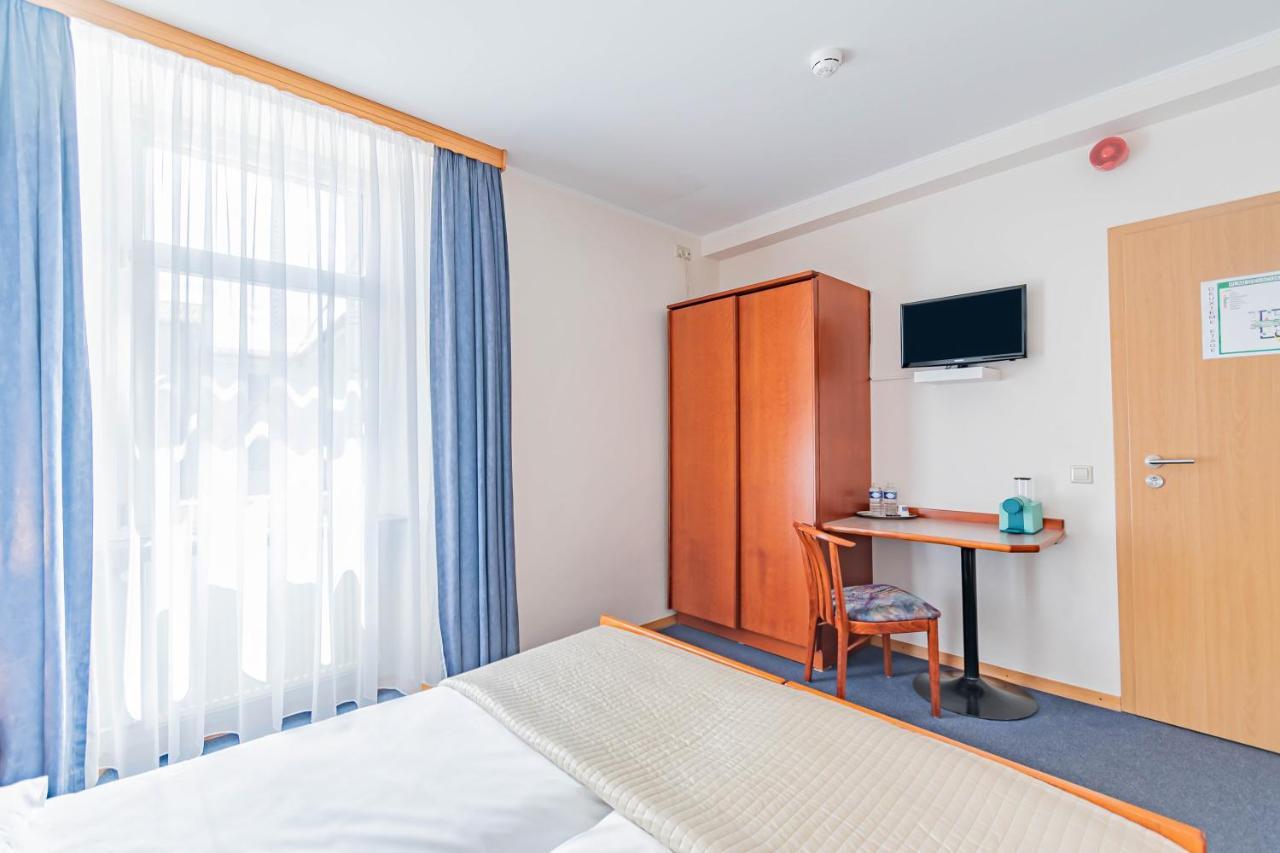 Hotel Le Petit Poete Echternach Eksteriør billede